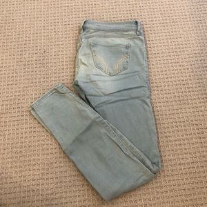 Extra Light Wash Super Skinny Jeans